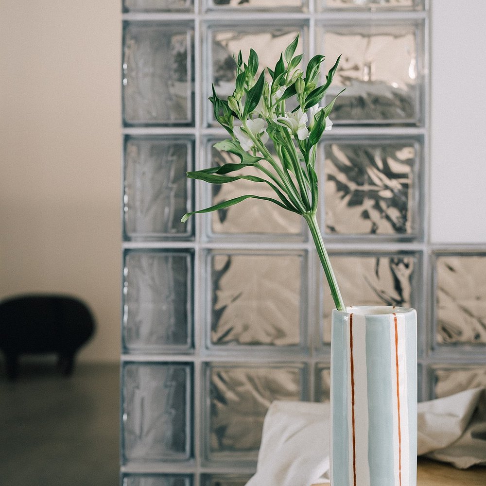 Ваза в полоску