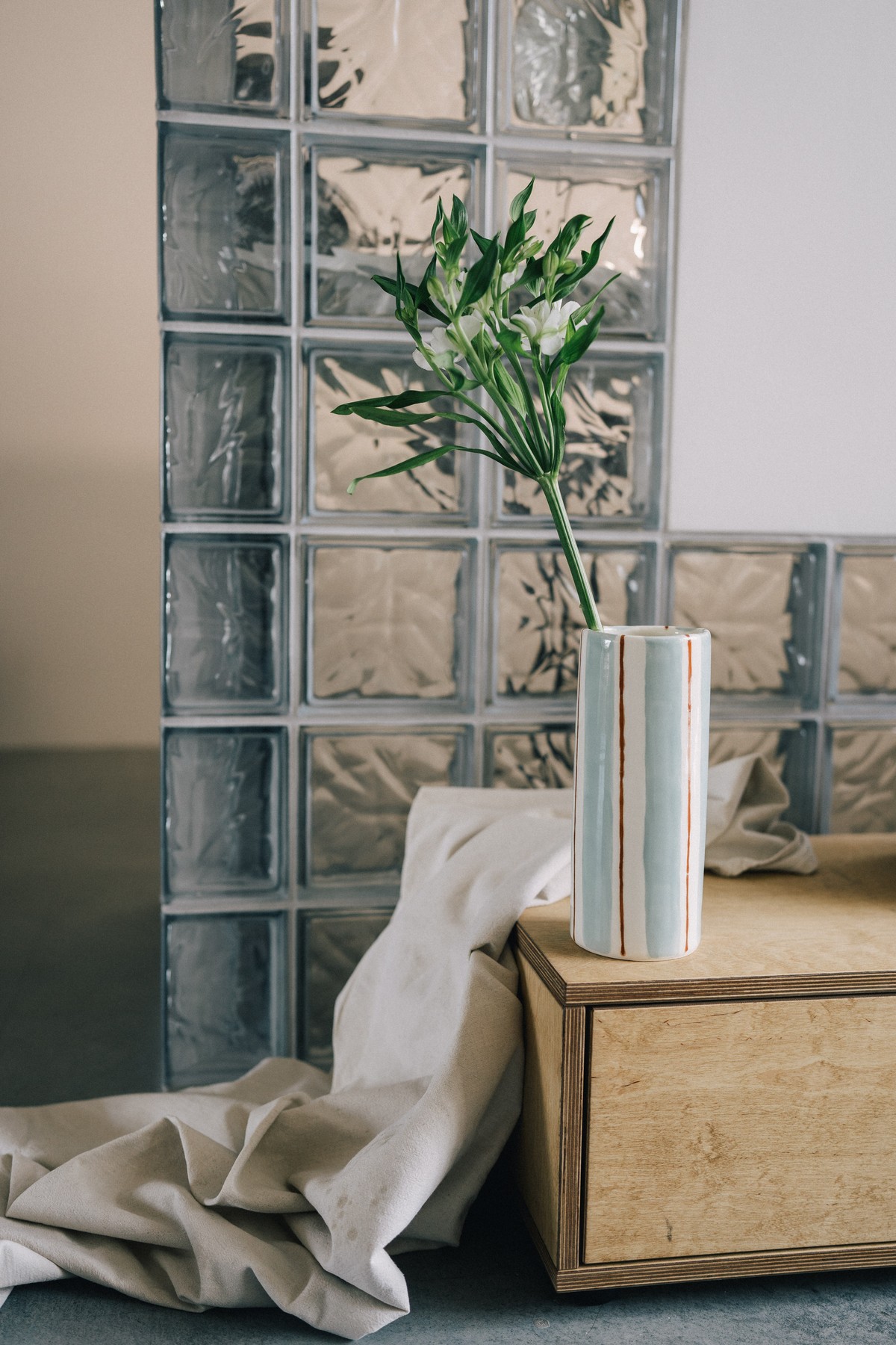 Ваза в полоску