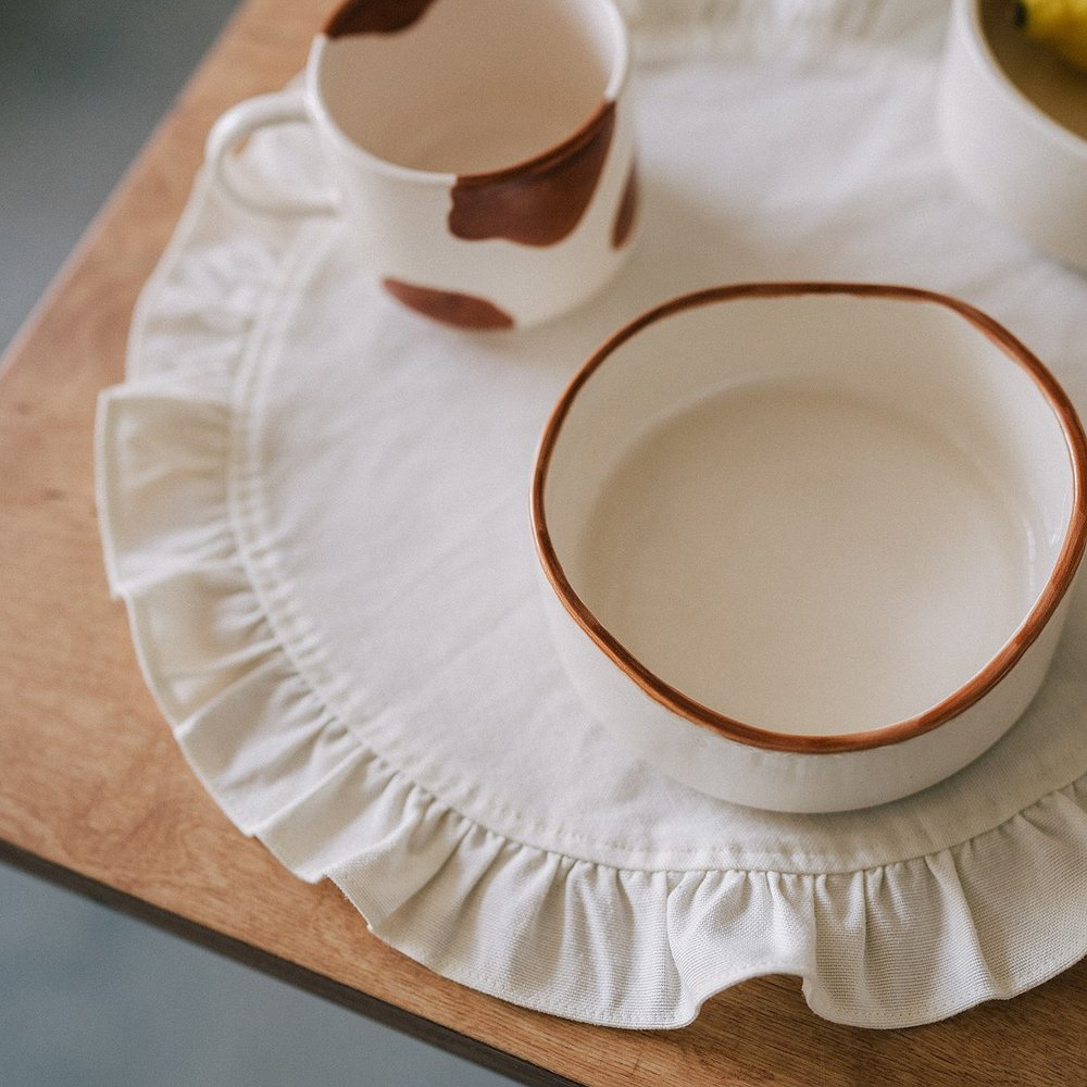 Боул с коричневой каемкой