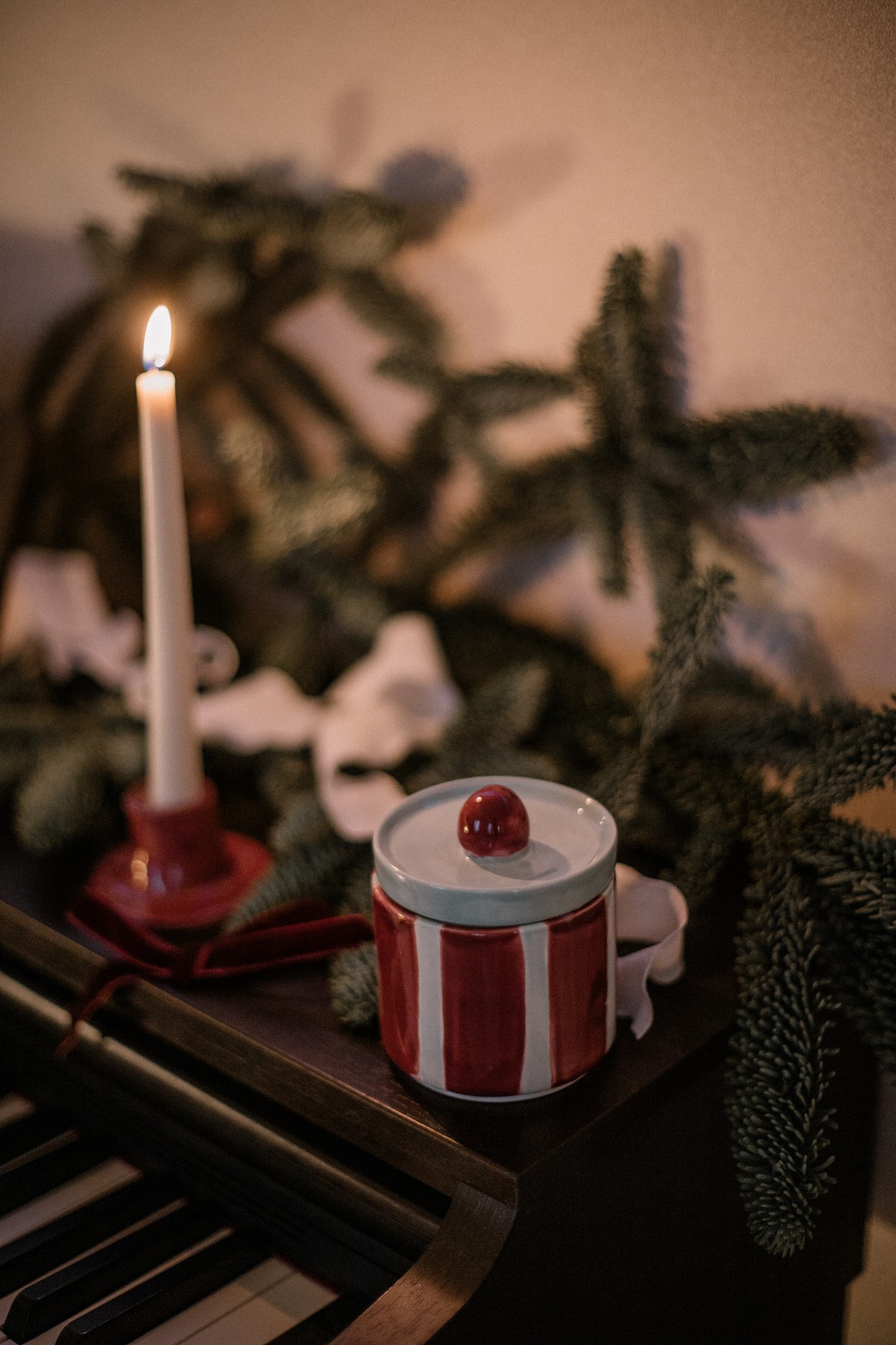 Свеча с крышкой